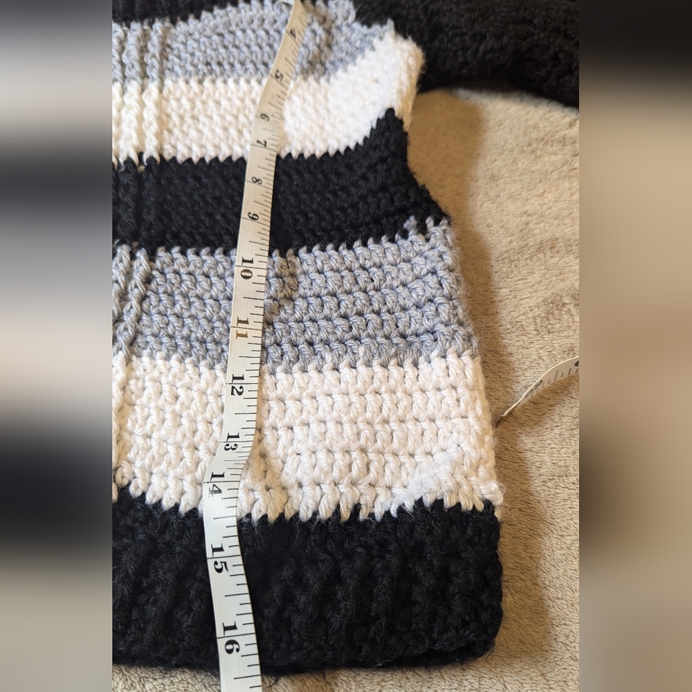 Handmade Crochet striped pullover - Picture 4 of 7